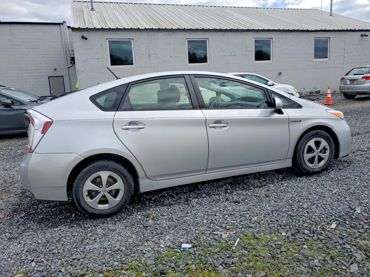 2014 TOYOTA PRIUS