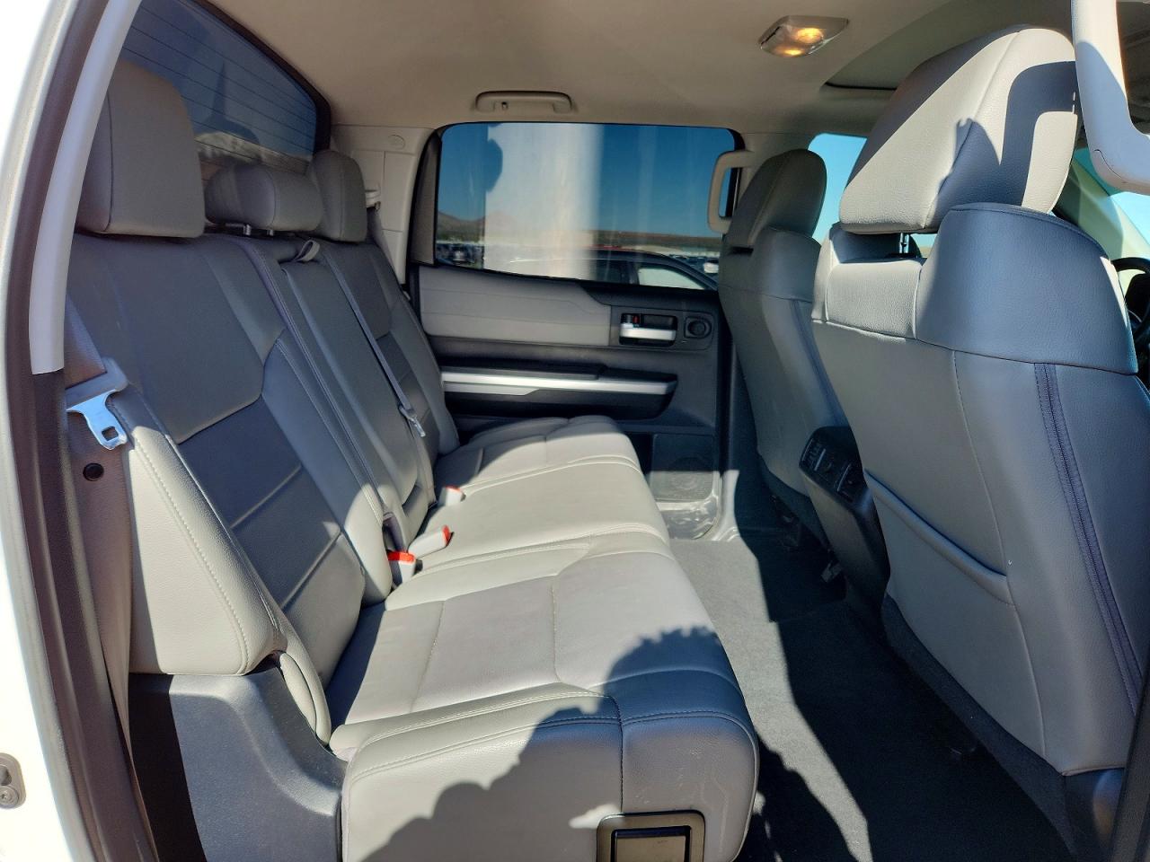 2017 TOYOTA TUNDRA
