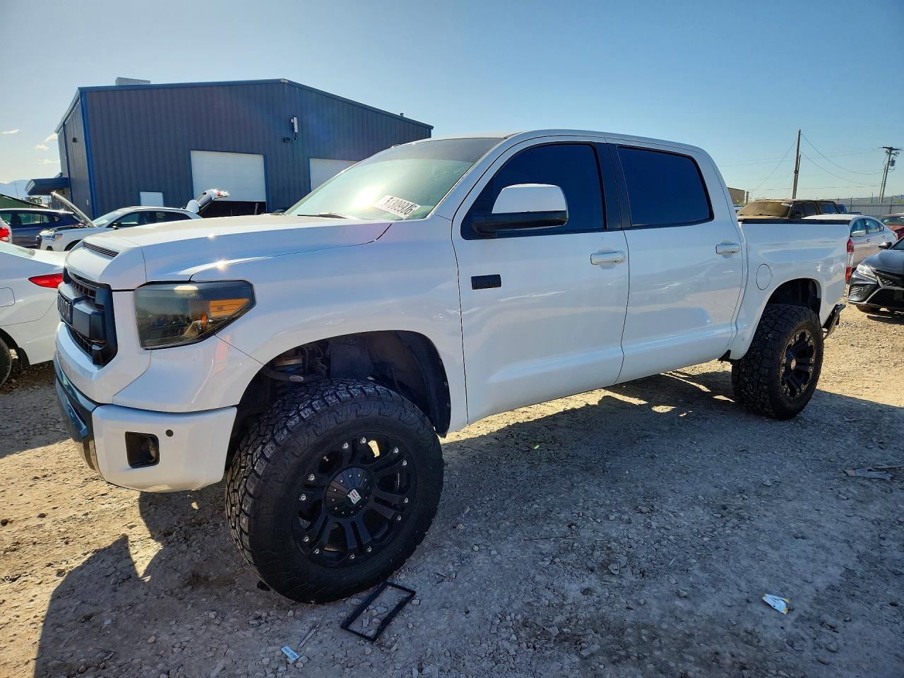 2017 TOYOTA TUNDRA