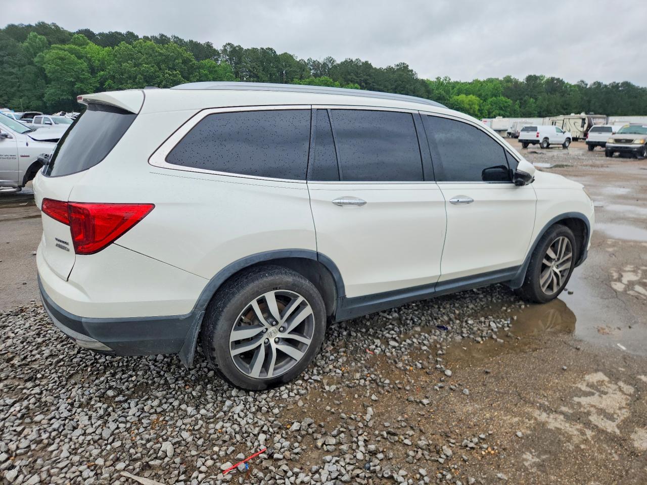 2016 HONDA PILOT
