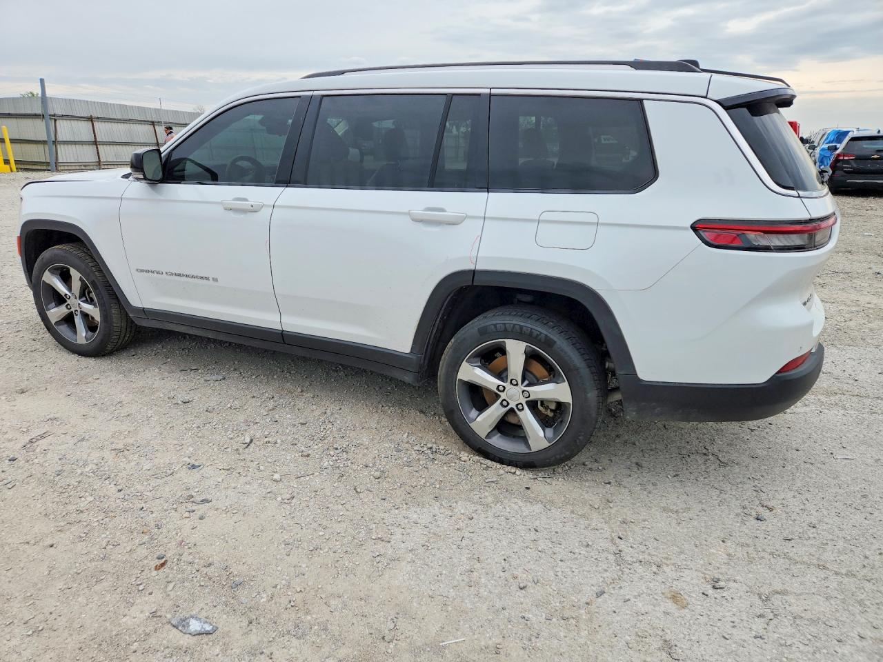 2021 JEEP CHEROKEE