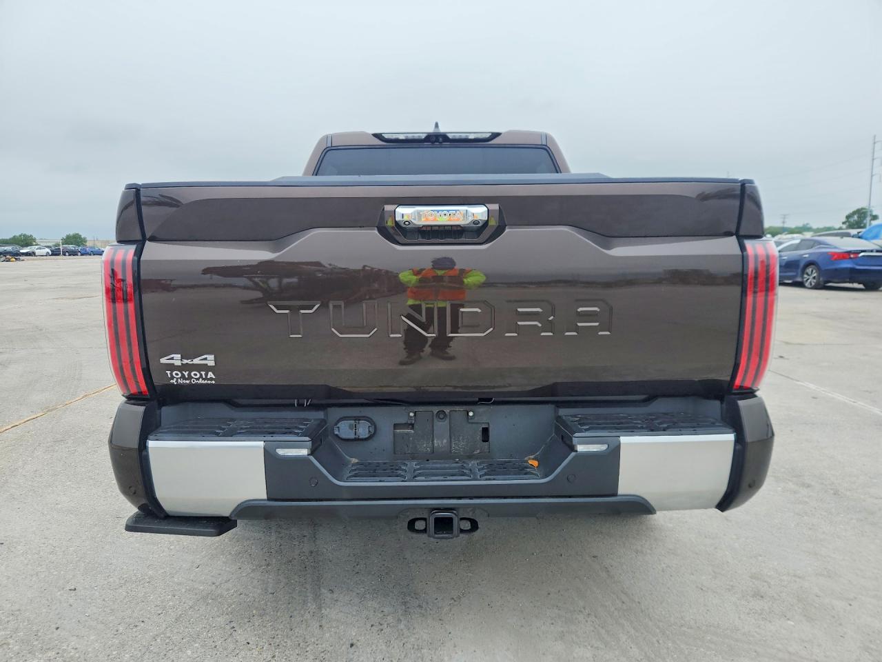 2024 TOYOTA TUNDRA