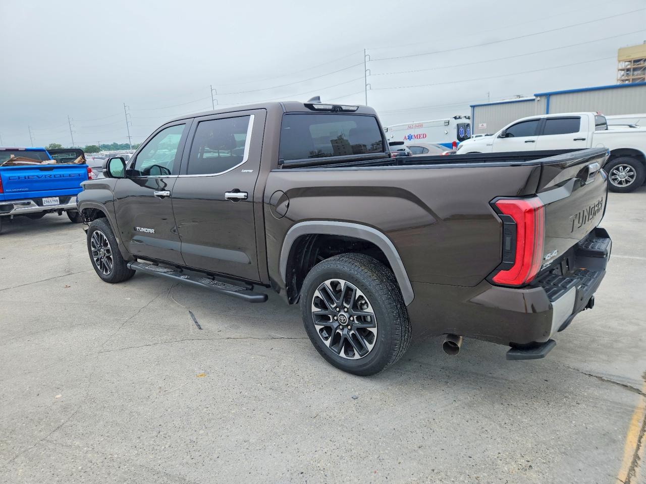 2024 TOYOTA TUNDRA