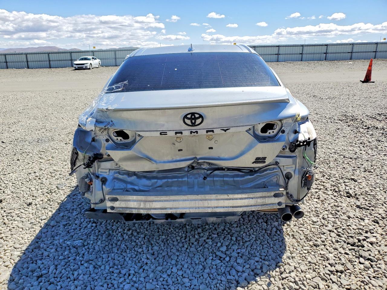 2024 TOYOTA CAMRY