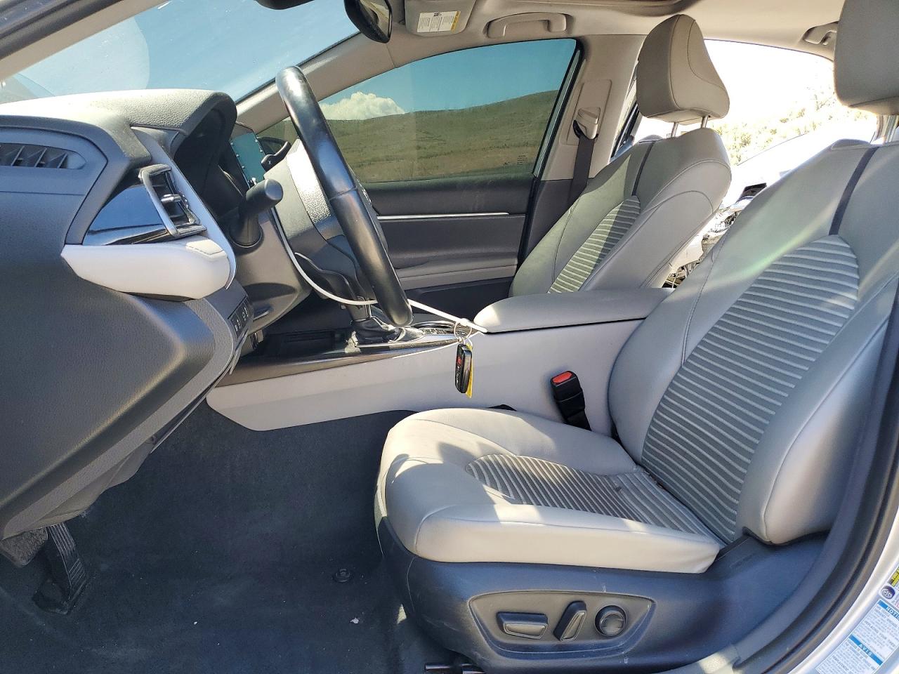 2024 TOYOTA CAMRY