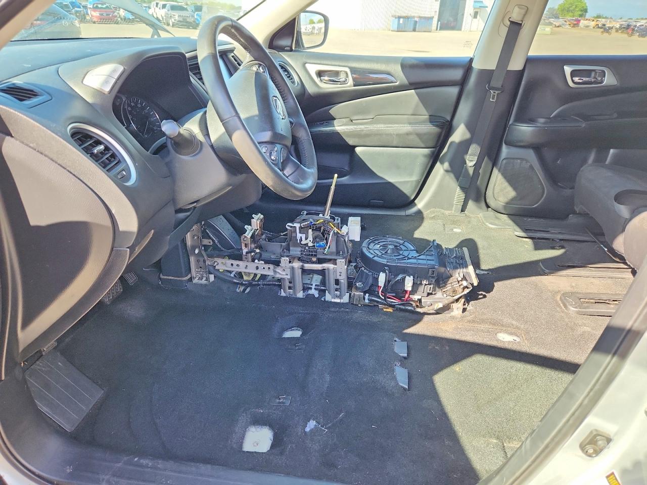 2019 NISSAN PATHFINDER