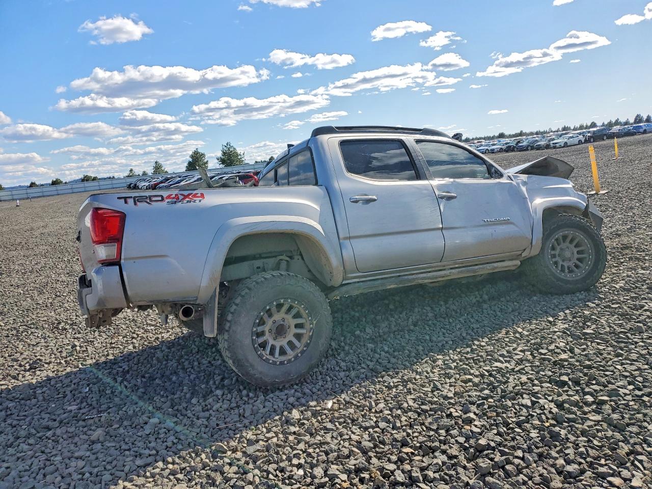 2016 TOYOTA TACOMA