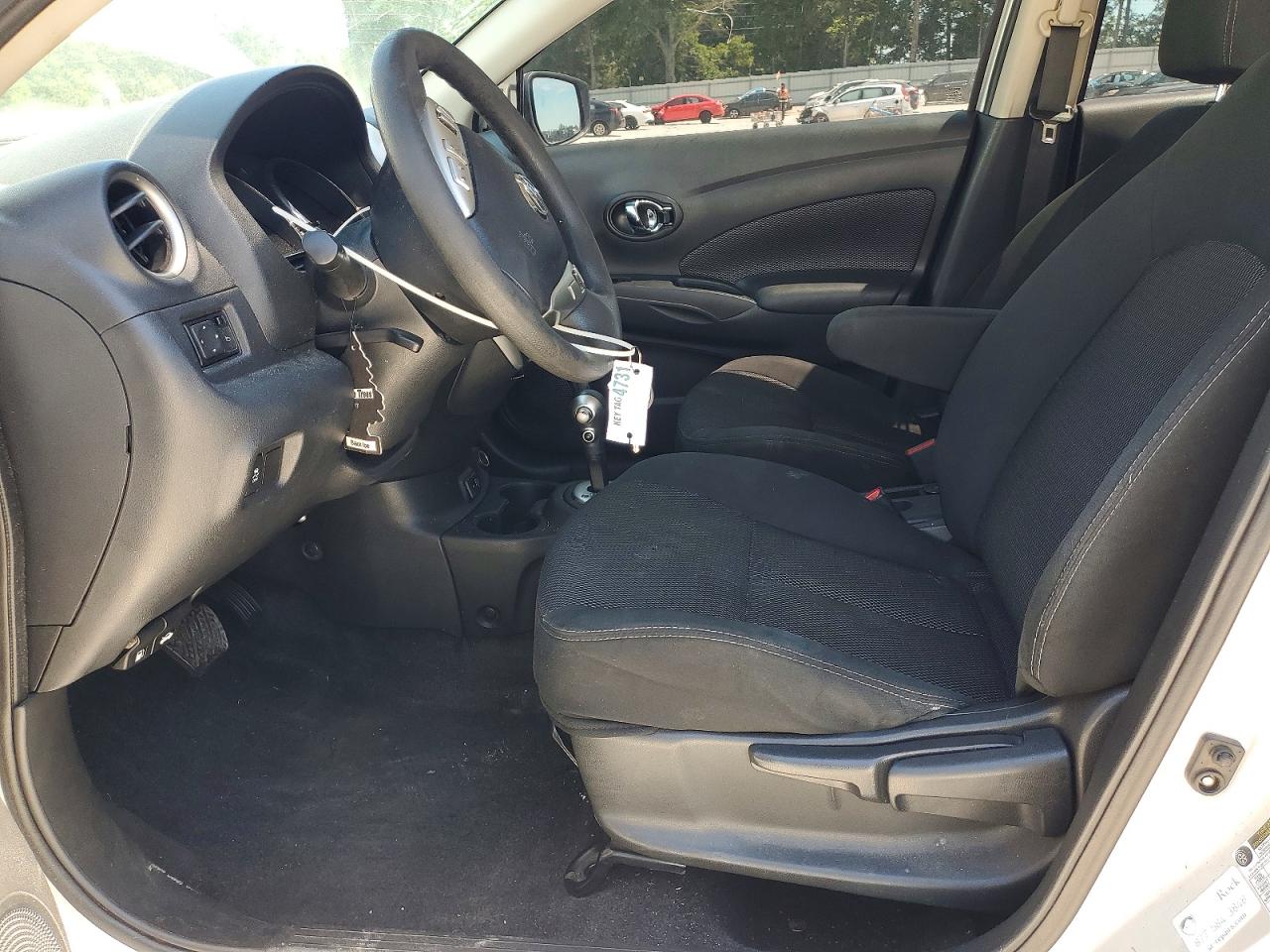 2017 NISSAN VERSA