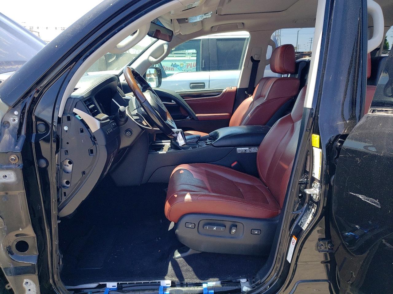 2018 LEXUS LX570