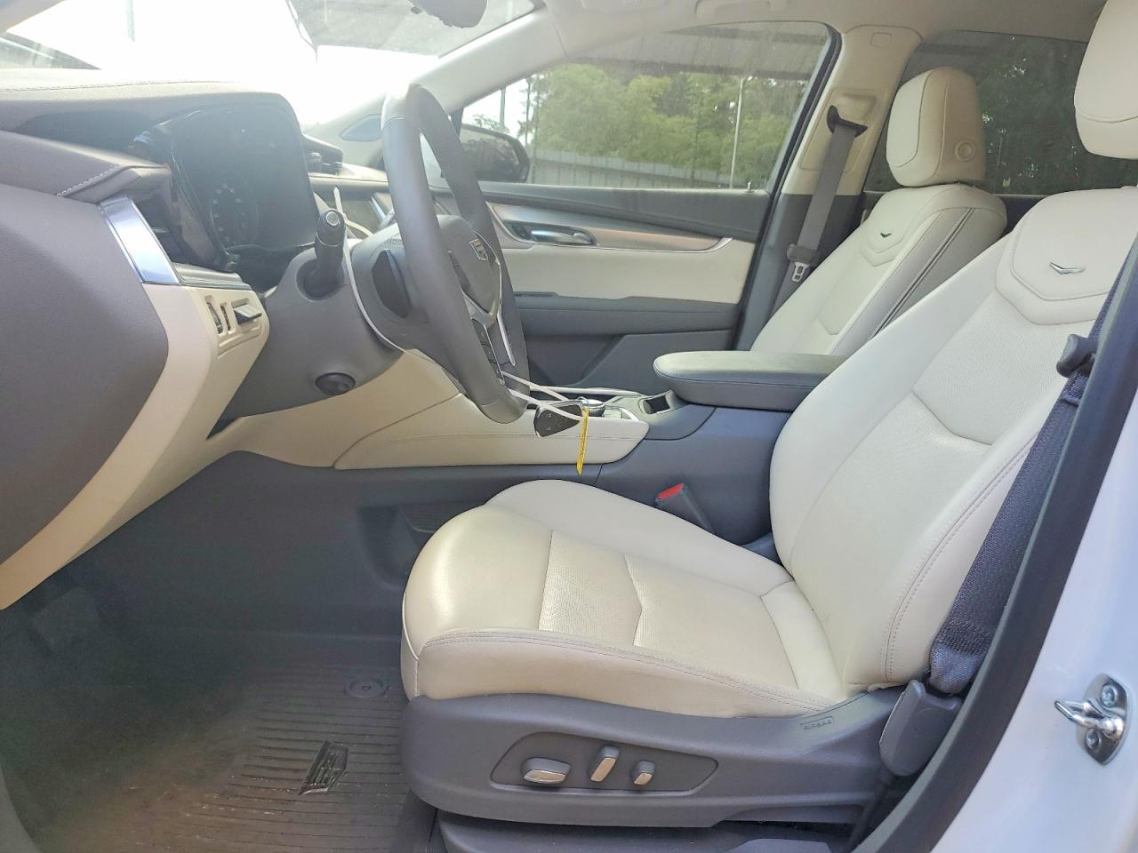 2025 CADILLAC XT5