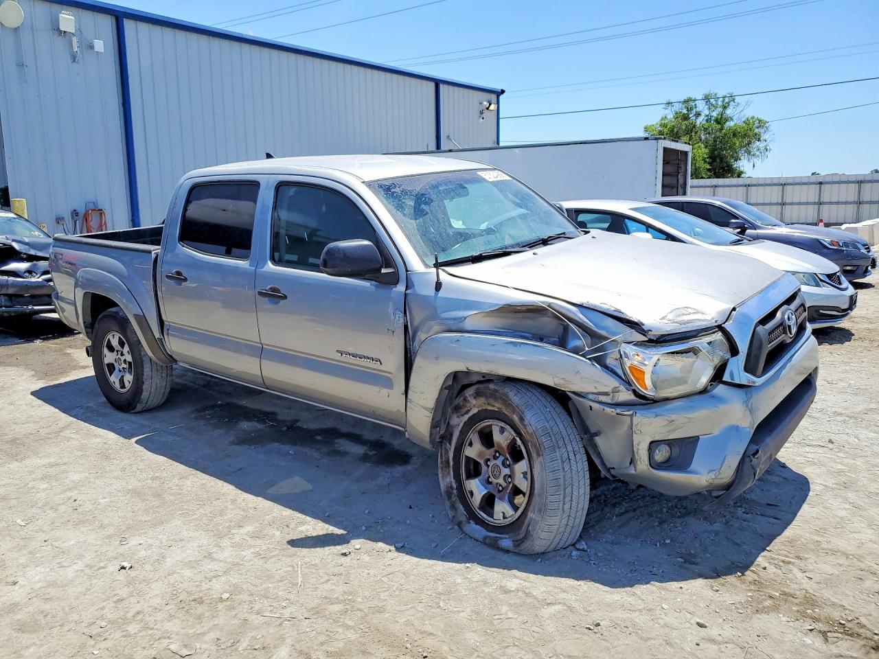 2015 TOYOTA TACOMA