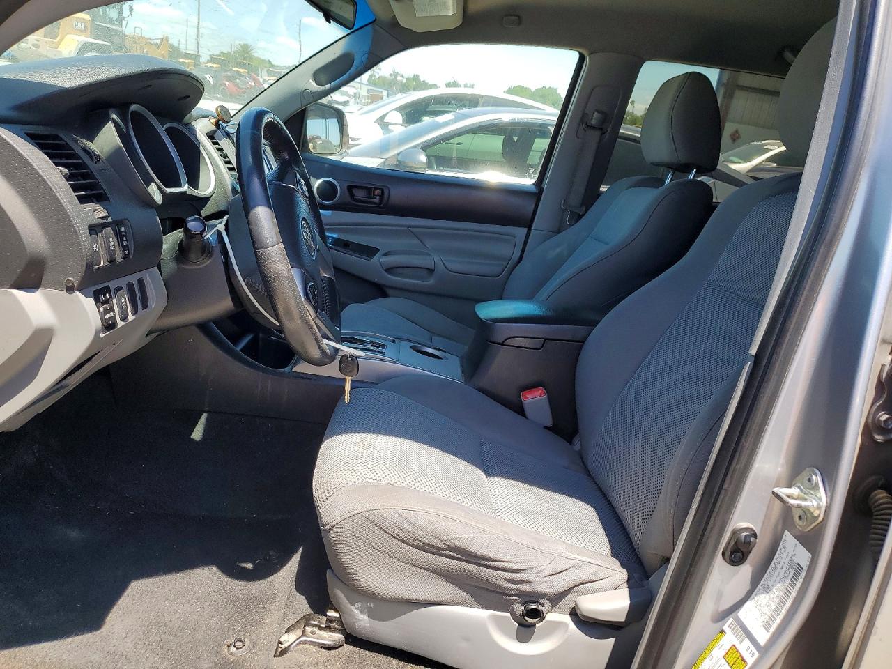 2015 TOYOTA TACOMA