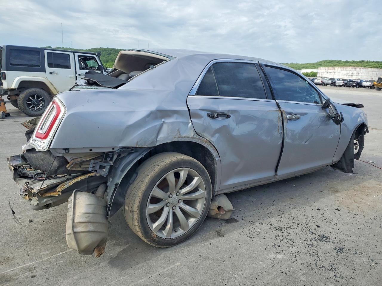 2018 CHRYSLER 300