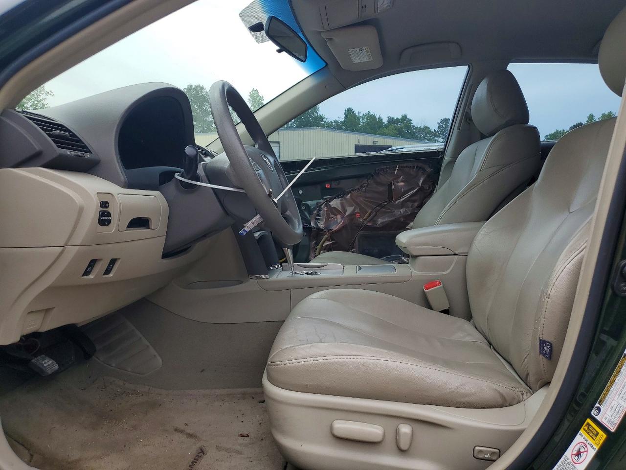 2011 TOYOTA CAMRY