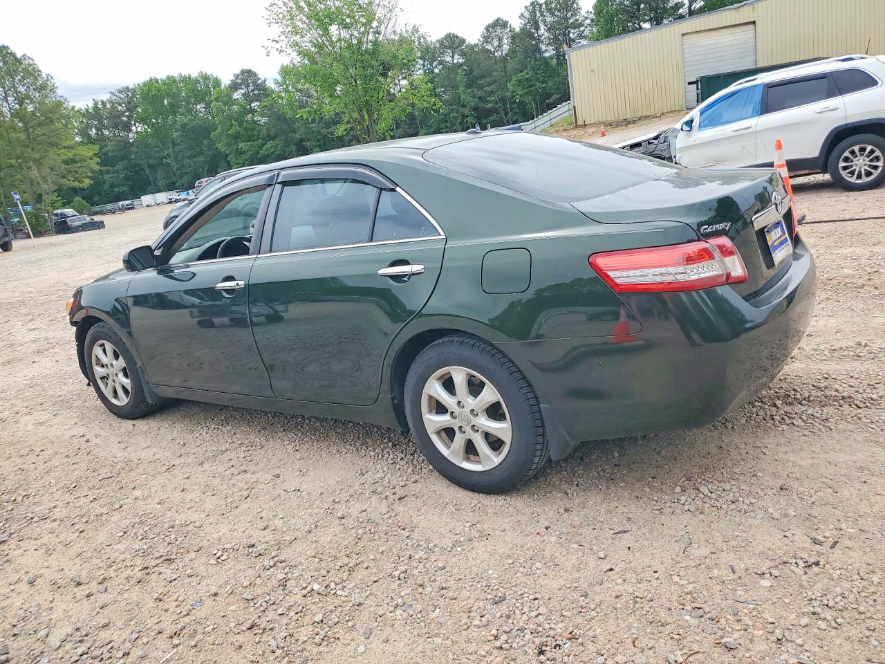 2011 TOYOTA CAMRY