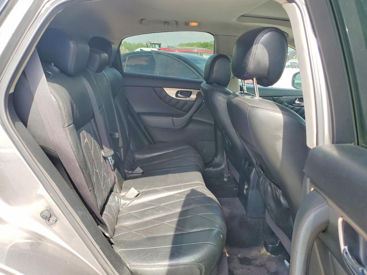 2010 INFINITI FX35