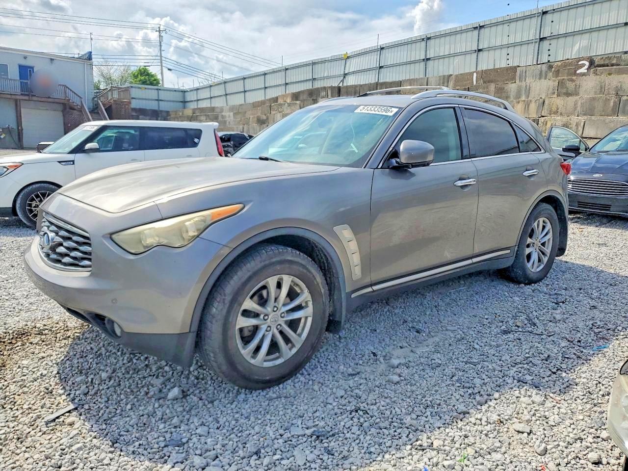 2010 INFINITI FX35