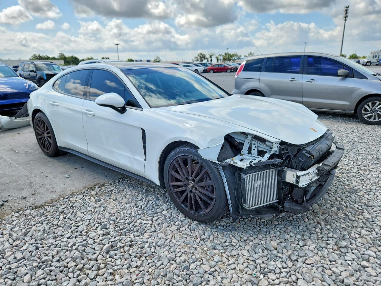 2021 PORSCHE PANAMERA