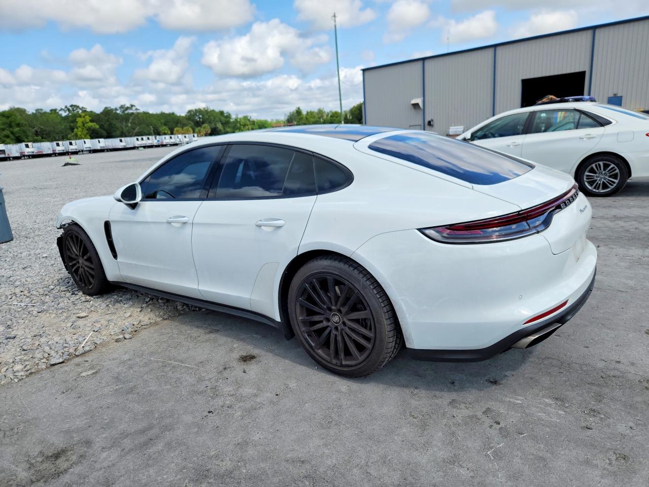 2021 PORSCHE PANAMERA