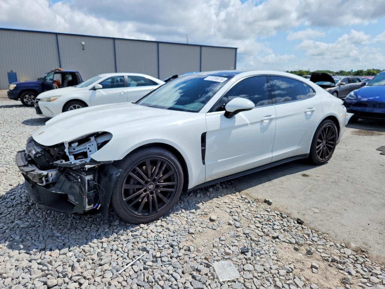 2021 PORSCHE PANAMERA