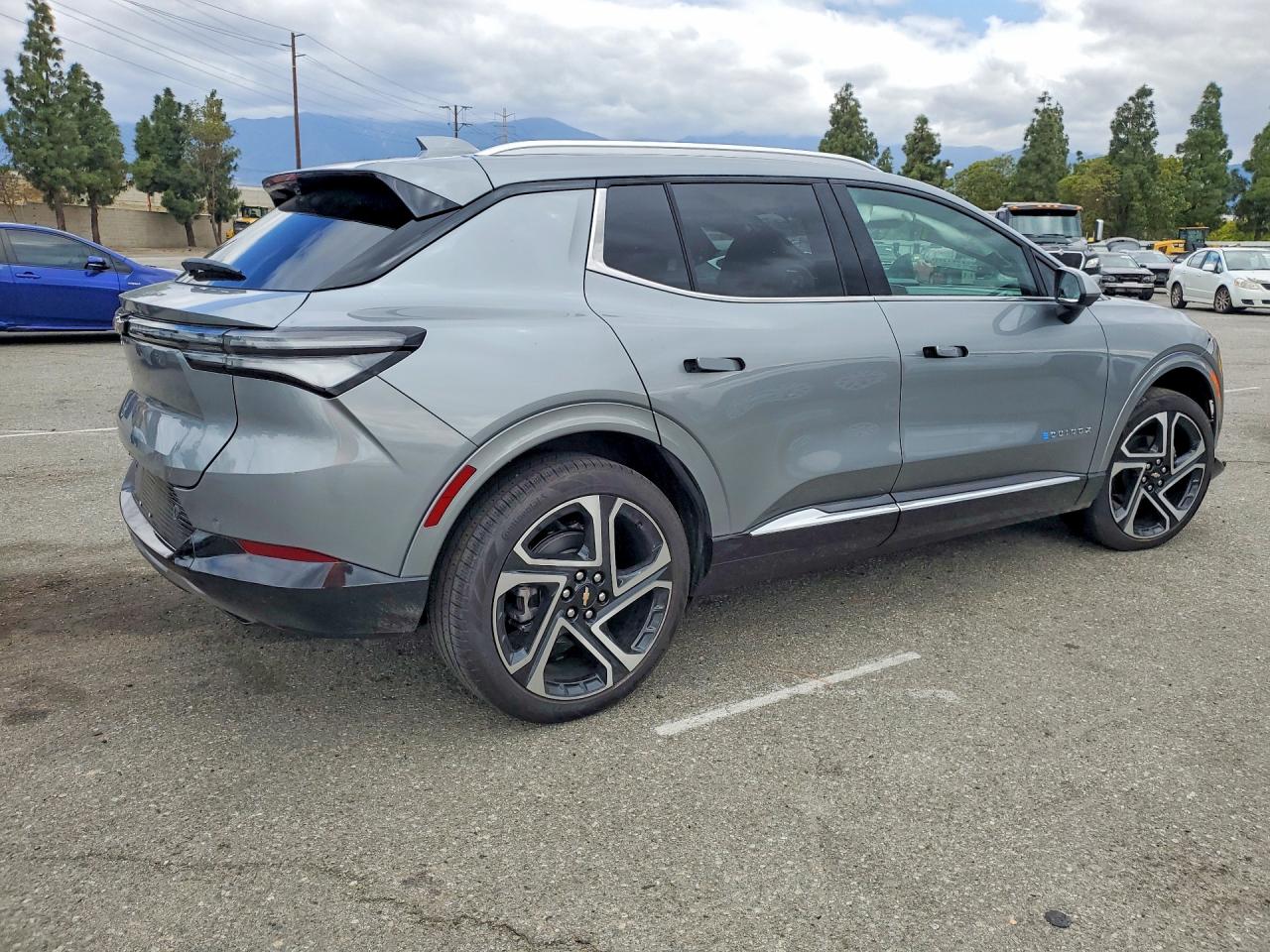 2025 CHEVROLET EQUINOX
