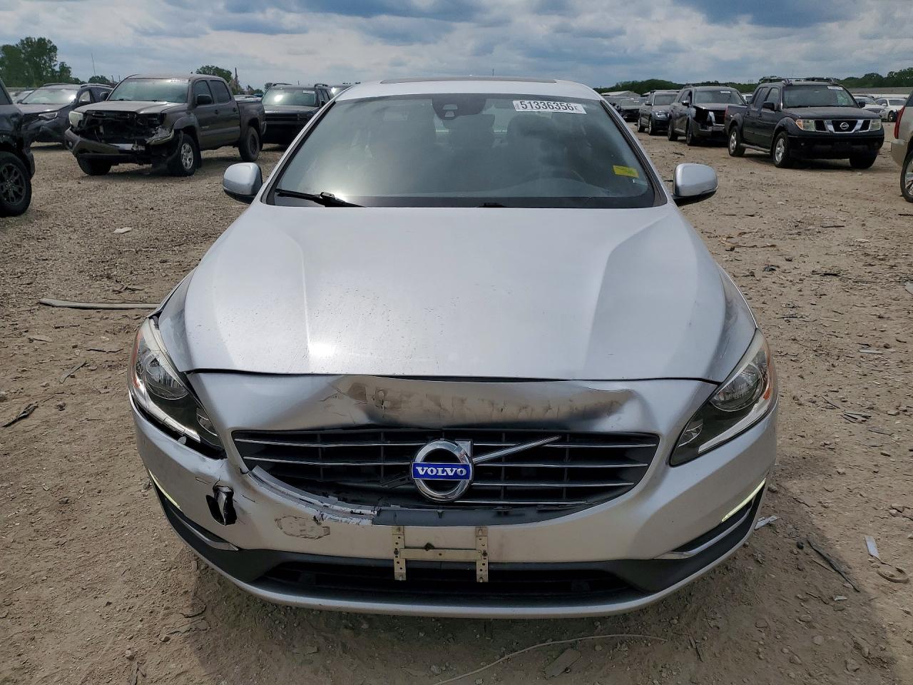 2015 VOLVO S60