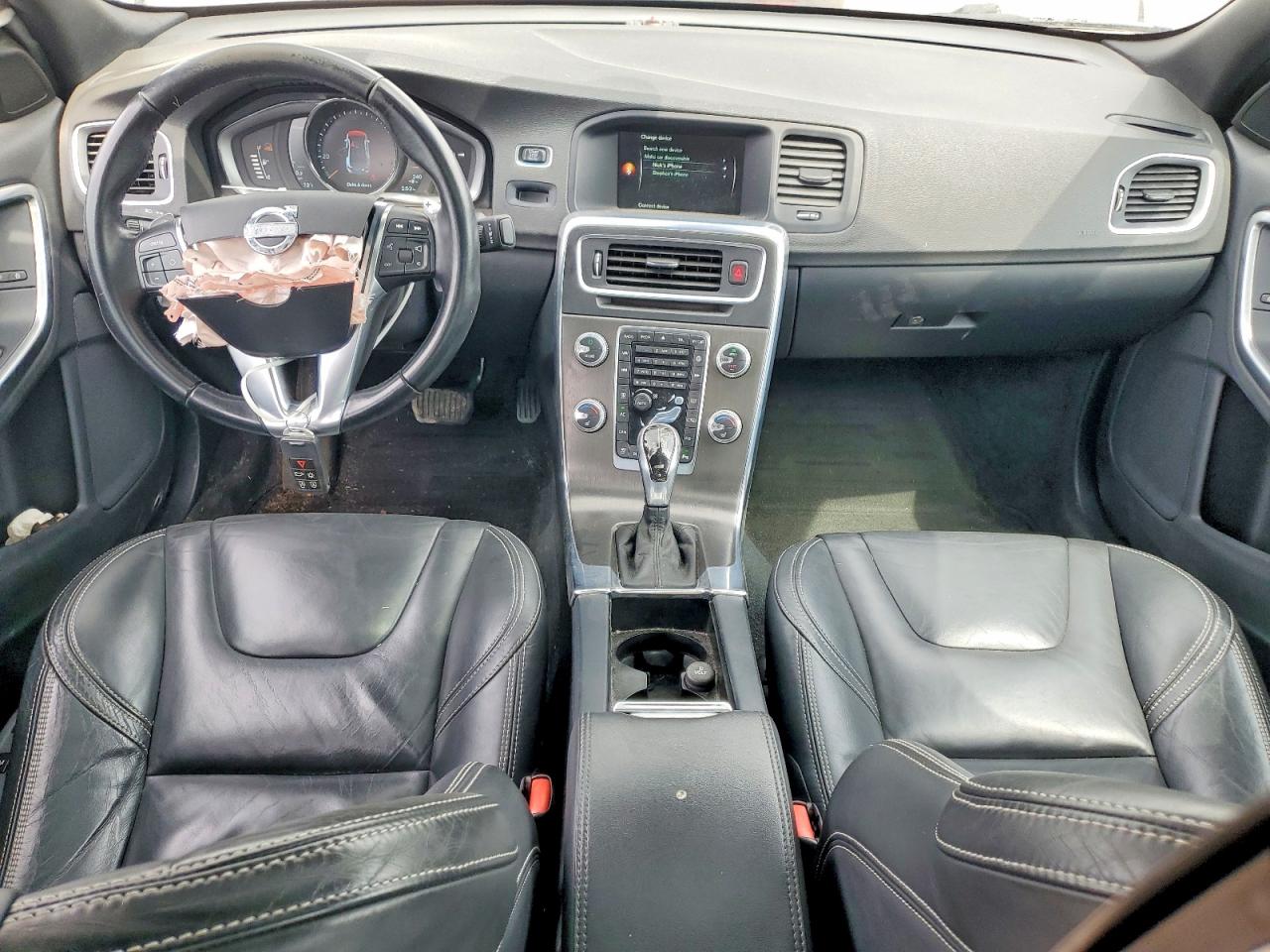 2015 VOLVO S60