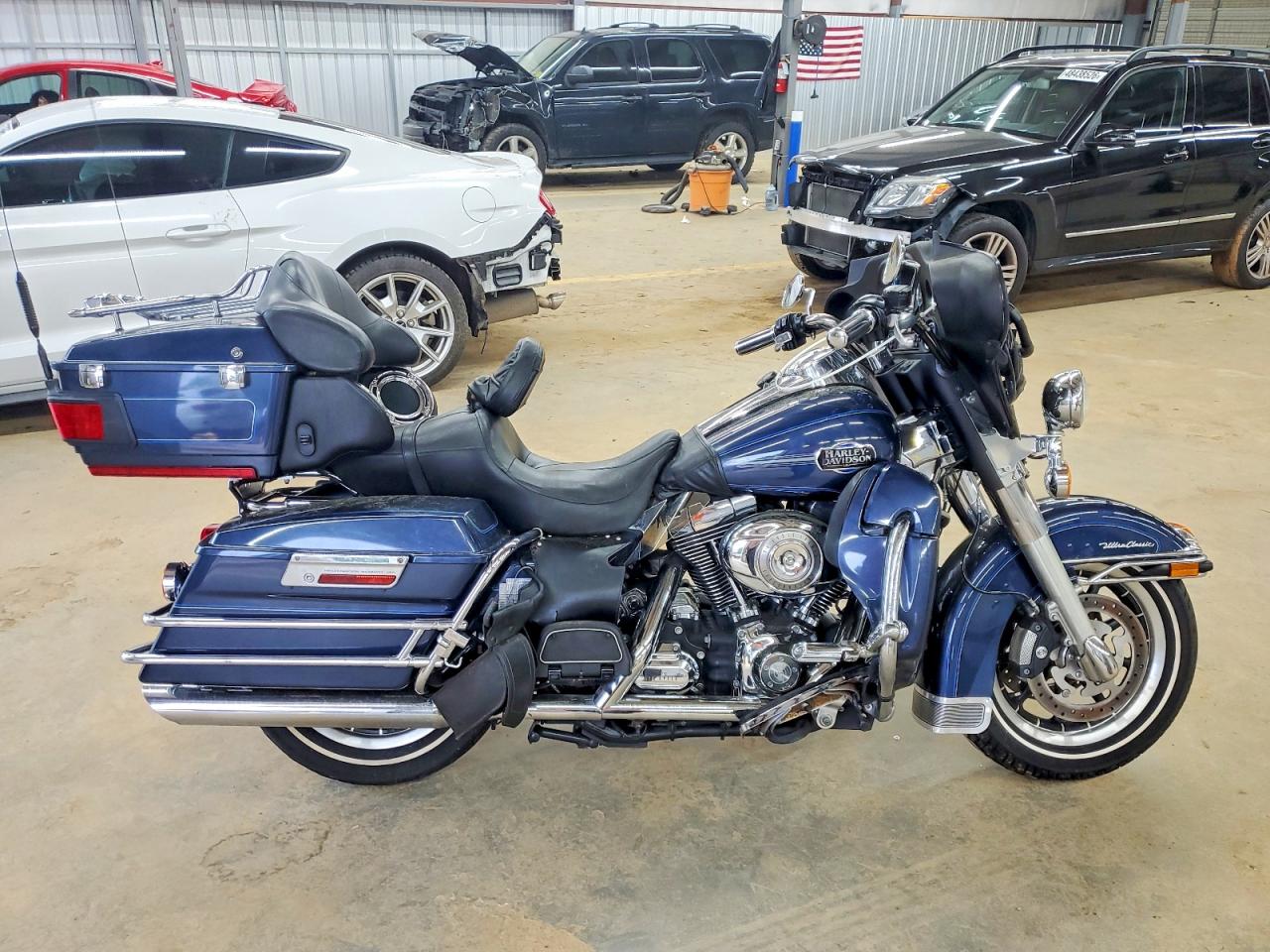 2008 HARLEY DAVIDSON FL