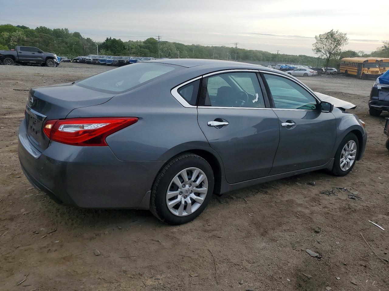 2017 NISSAN ALTIMA