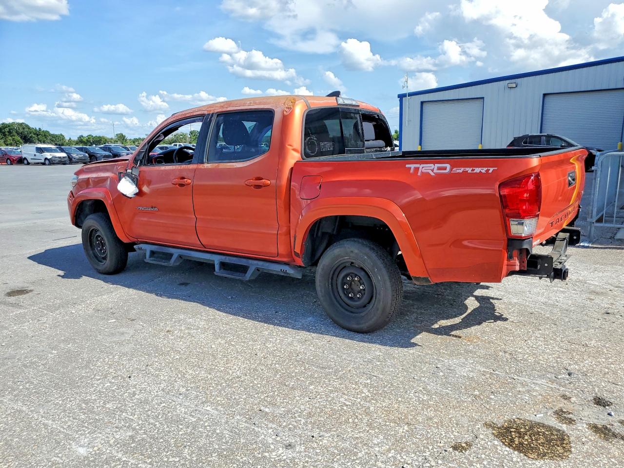 2017 TOYOTA TACOMA