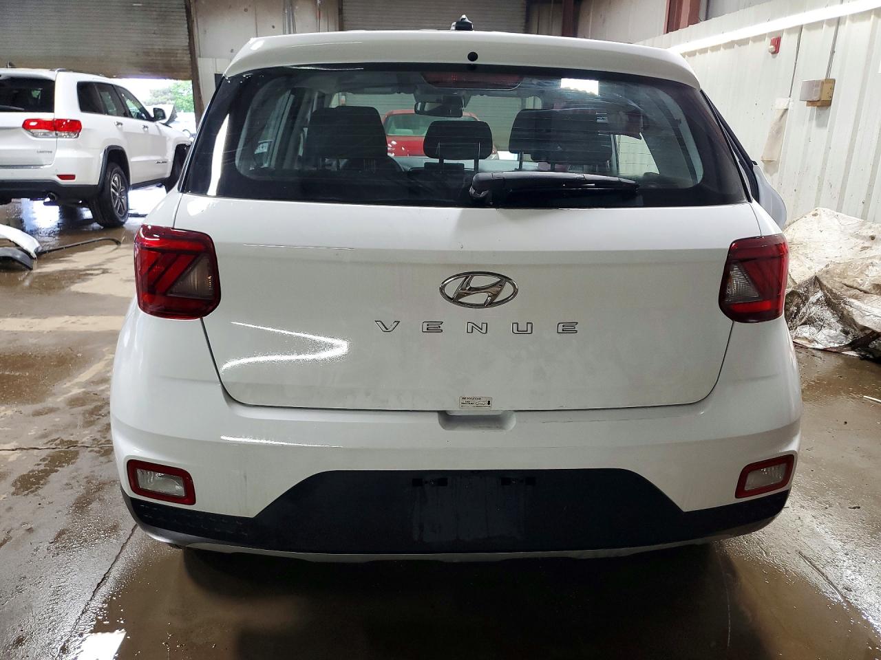 2025 HYUNDAI VENUE