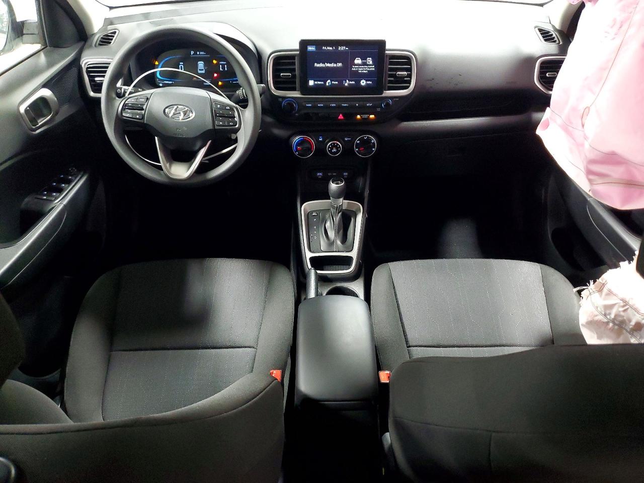 2025 HYUNDAI VENUE