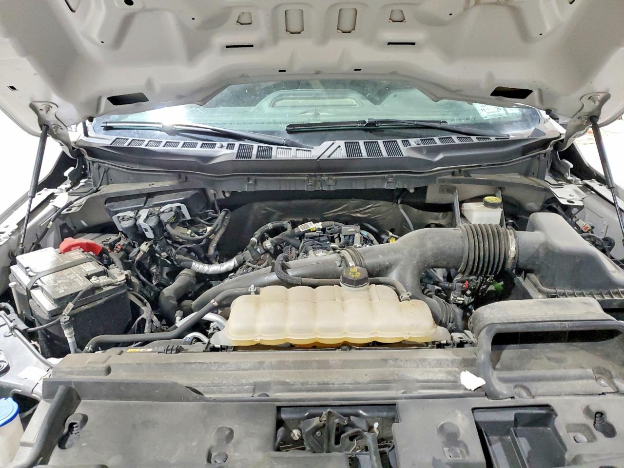 2024 FORD F150 STX