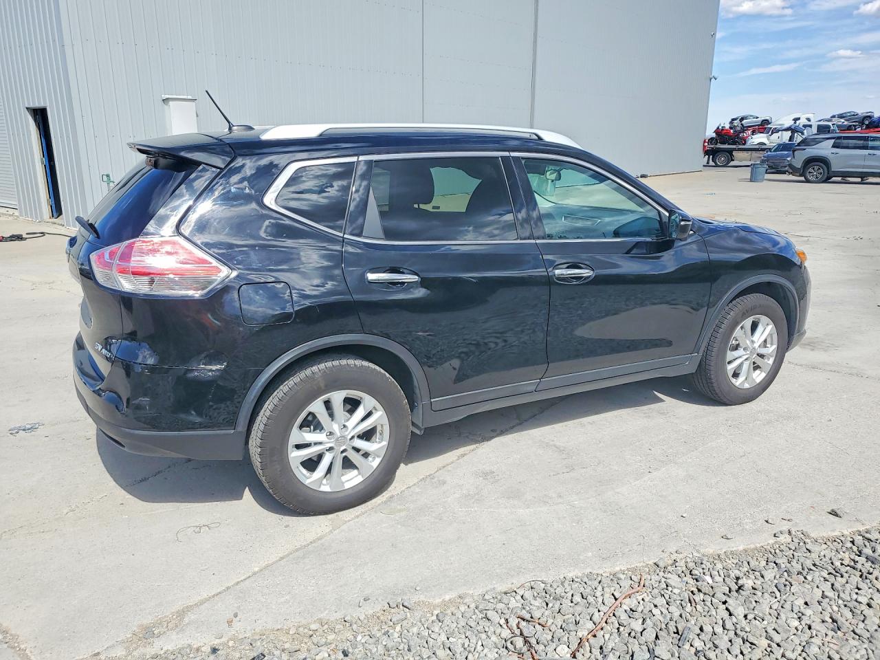 2015 NISSAN ROGUE