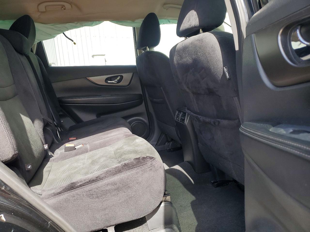 2015 NISSAN ROGUE