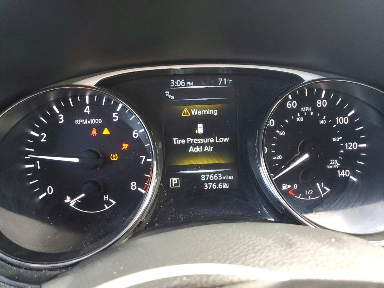 2015 NISSAN ROGUE