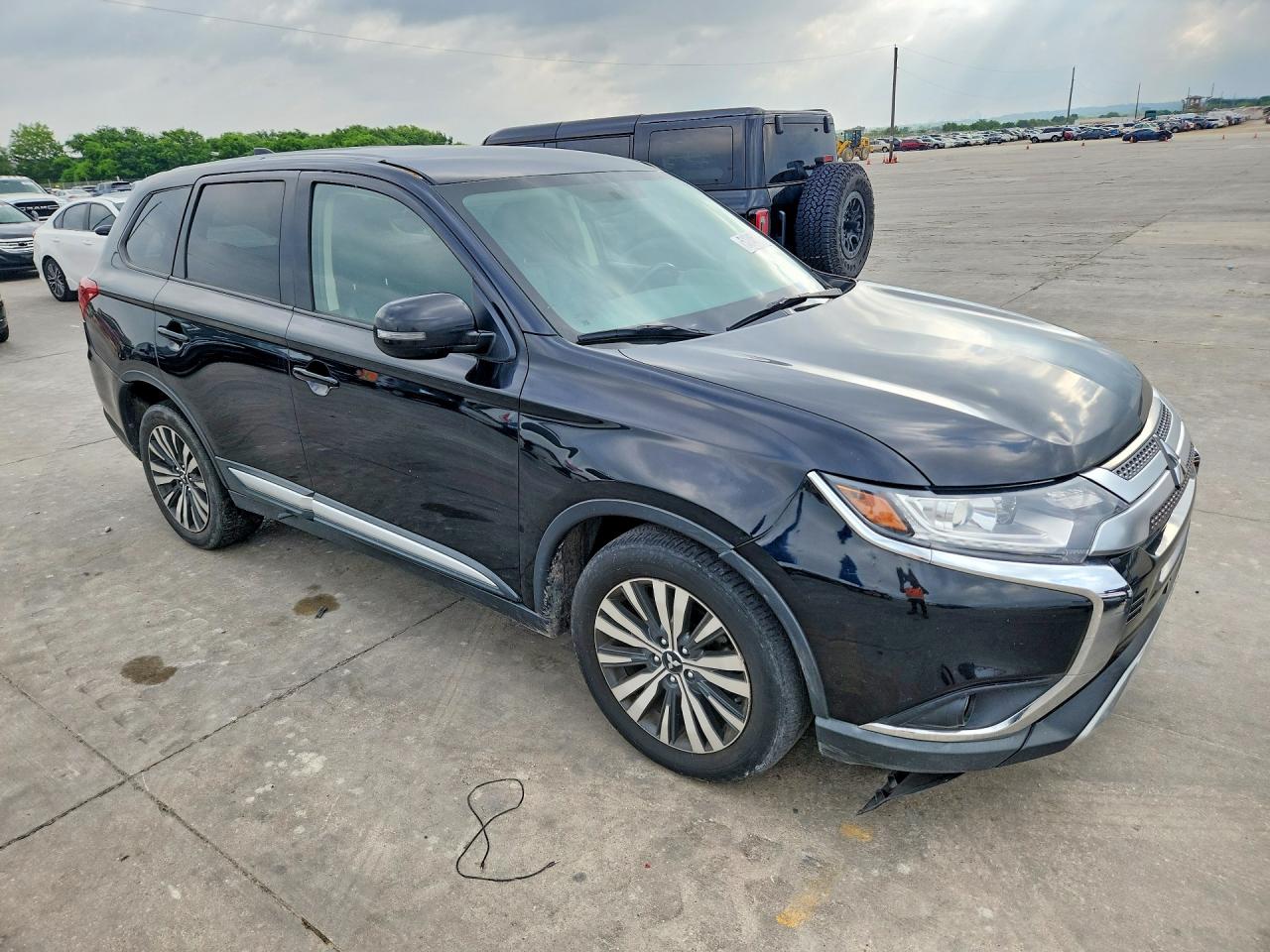 2019 MITSUBISHI OUTLANDER