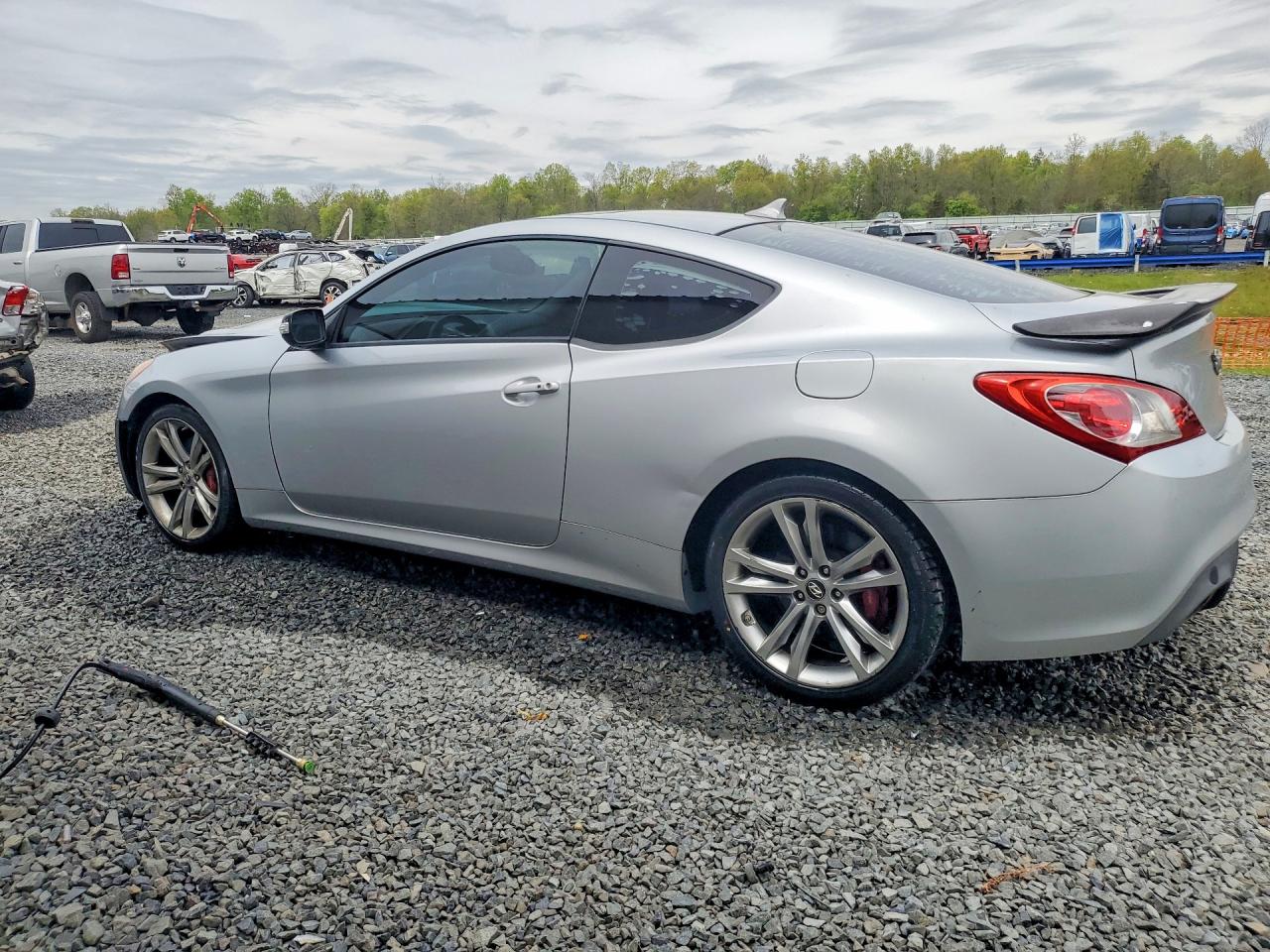 2012 HYUNDAI GENESIS