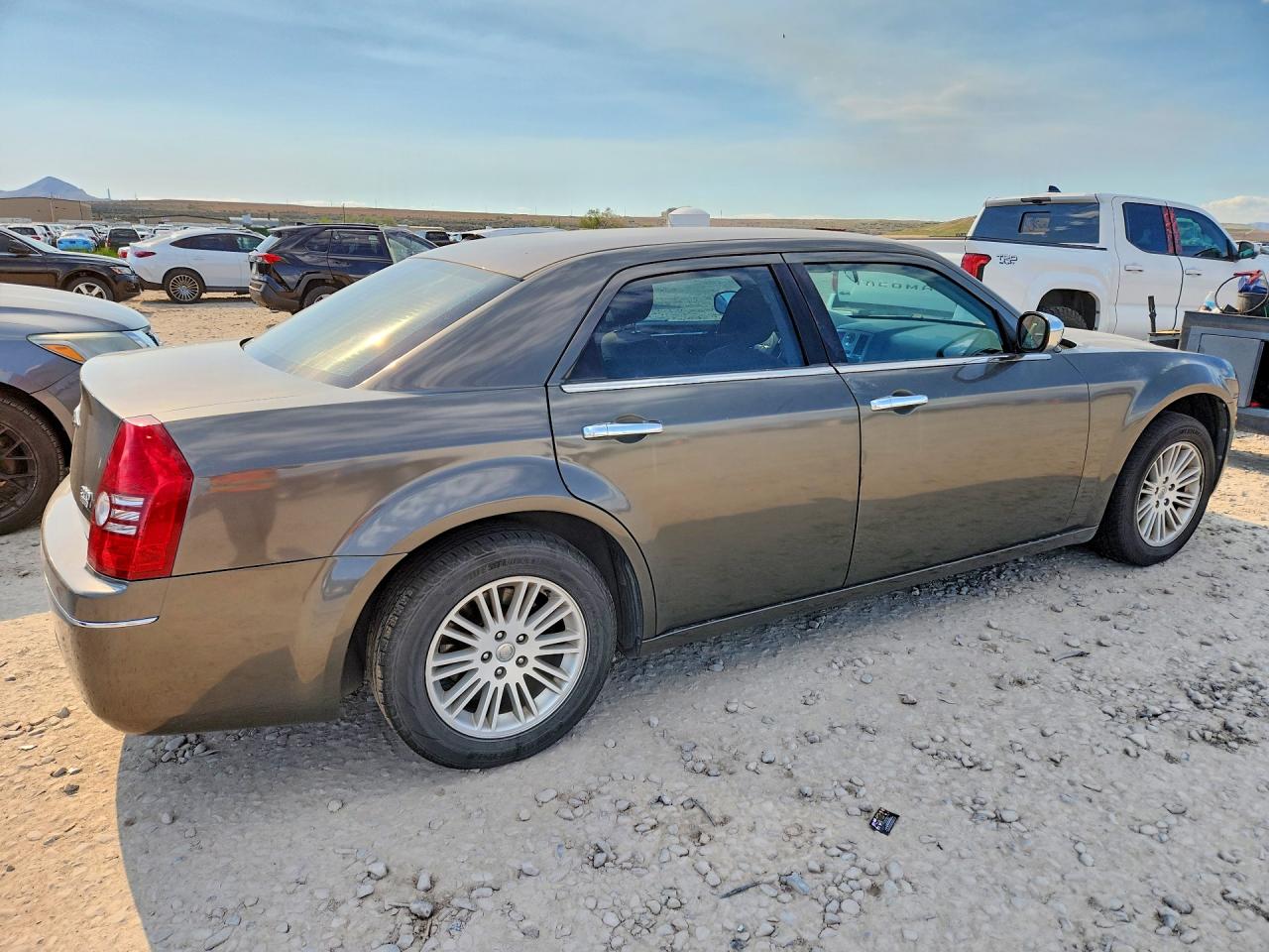 2010 CHRYSLER 300