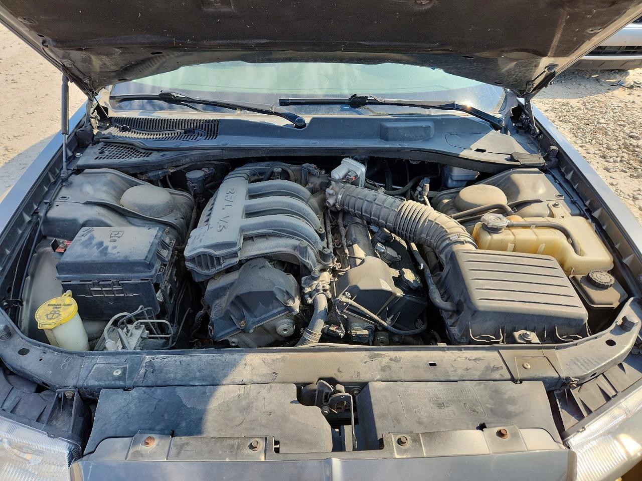 2010 CHRYSLER 300