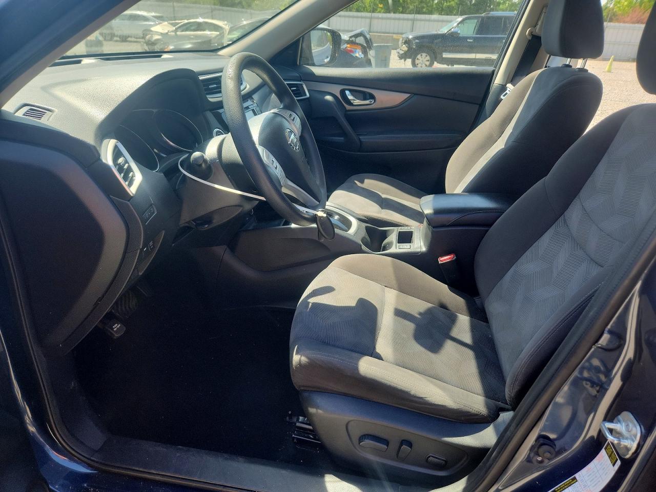 2016 NISSAN ROGUE