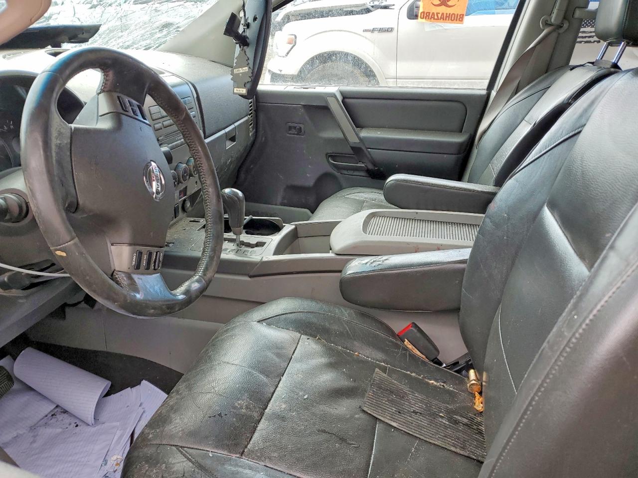 2004 NISSAN TITAN