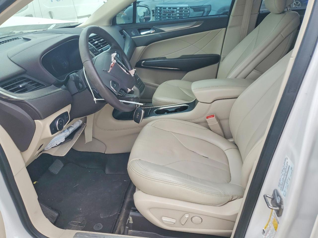 2017 LINCOLN MKZ