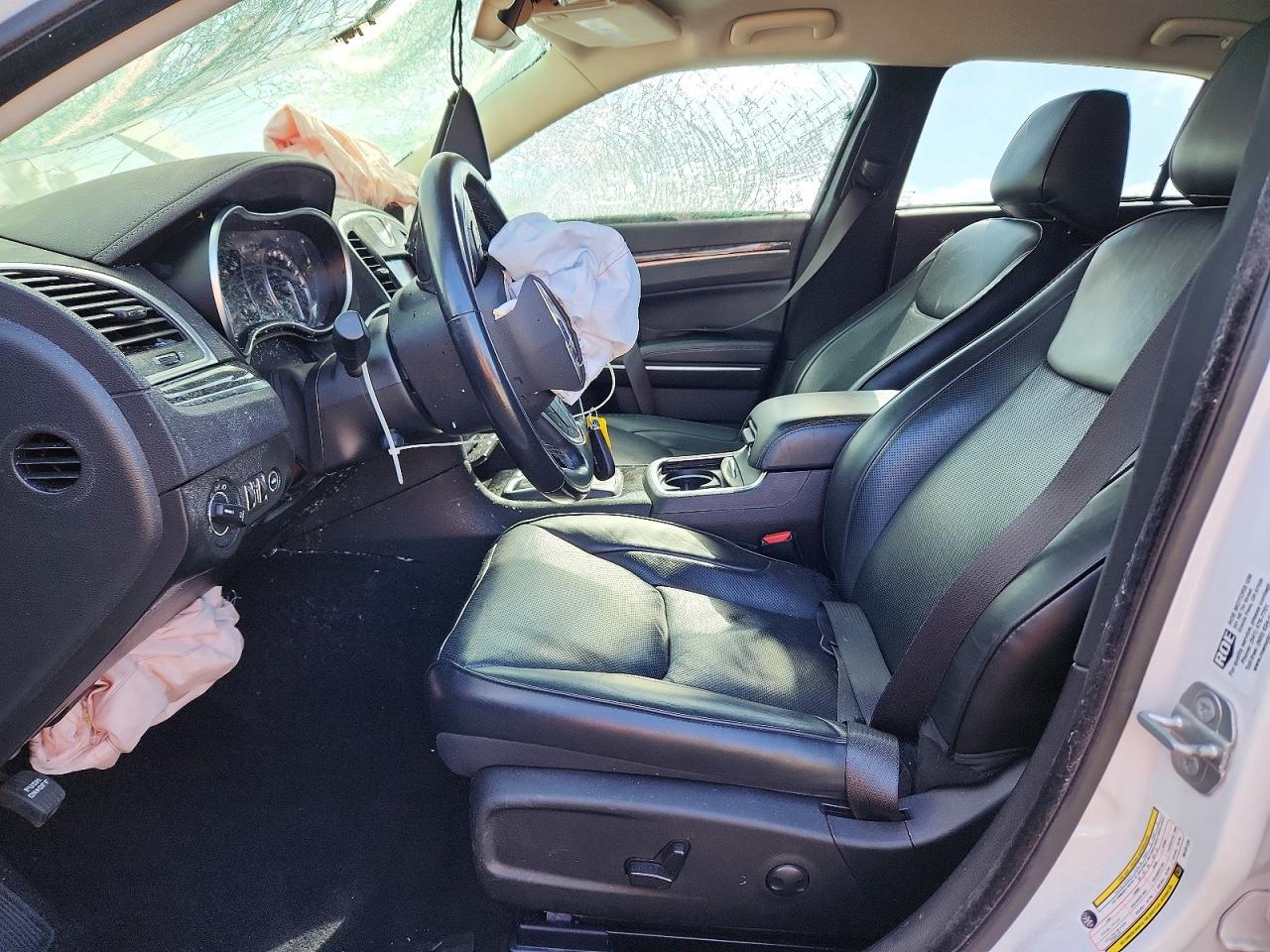 2022 CHRYSLER 300