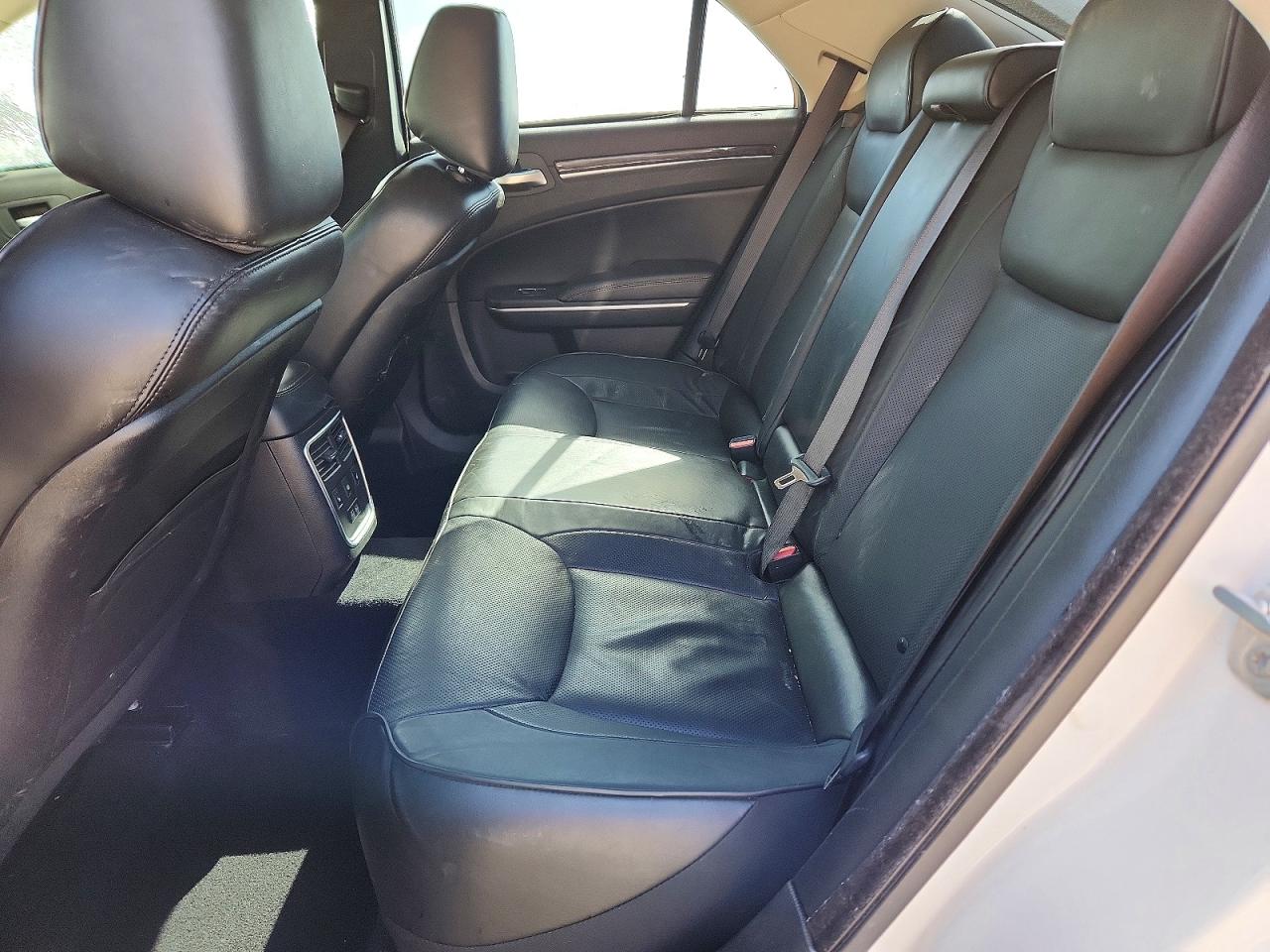 2022 CHRYSLER 300