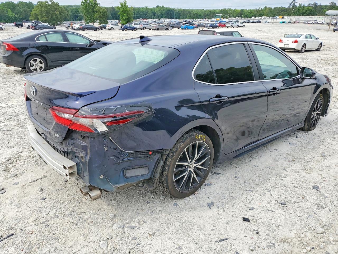 2022 TOYOTA CAMRY
