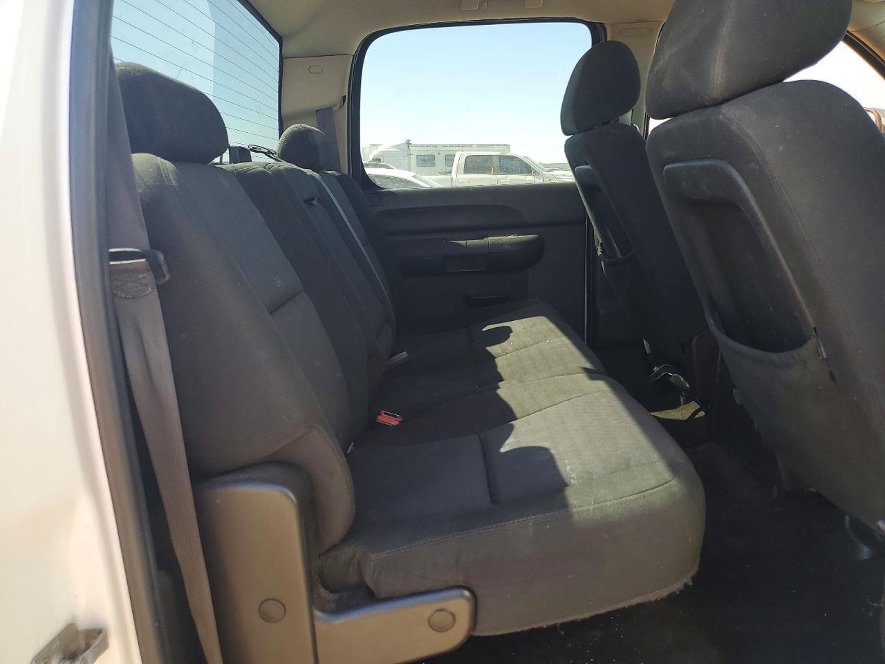 2011 CHEVROLET SILVERADO