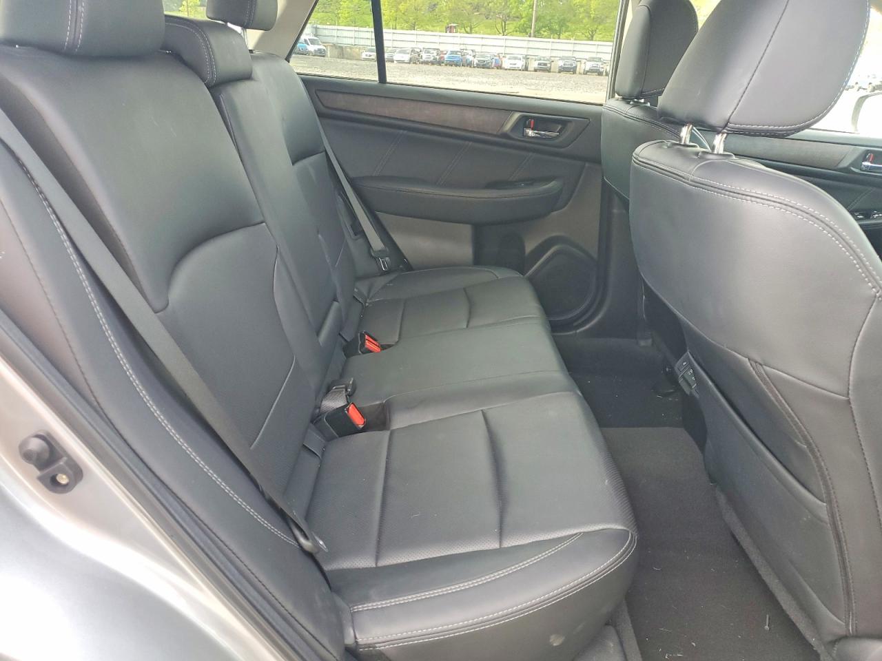 2019 SUBARU OUTBACK