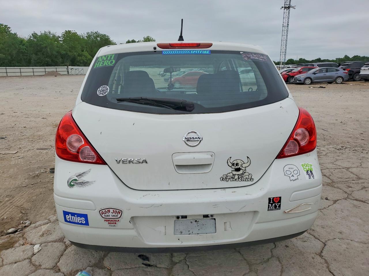 2011 NISSAN VERSA 1.8