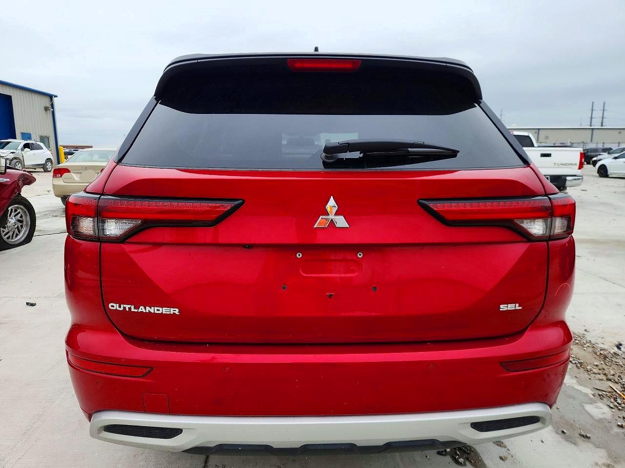 2024 MITSUBISHI OUTLANDER